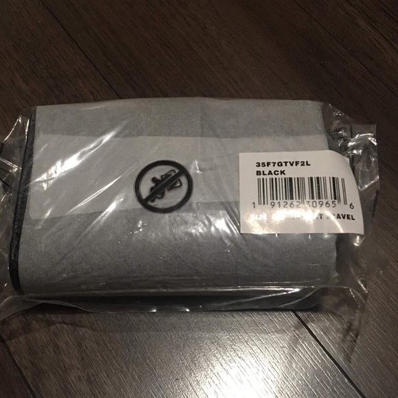 Wallet - Picture 5 of 5